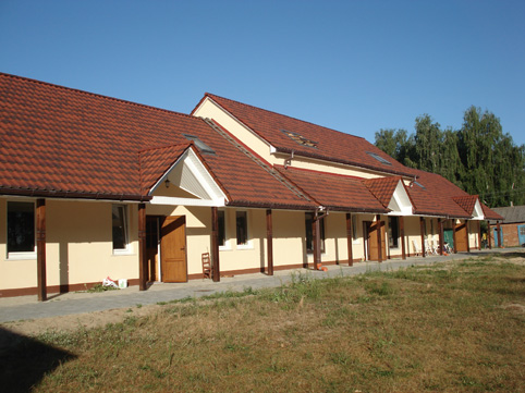 Новозбудований корпус табору Місії на оз. Світязь Newly built building of Mission camp at Lake Svityaz